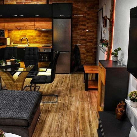 Alexander Apartment Серес Екстериор снимка