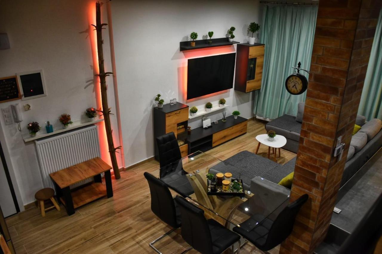 Alexander Apartment Серес Екстериор снимка